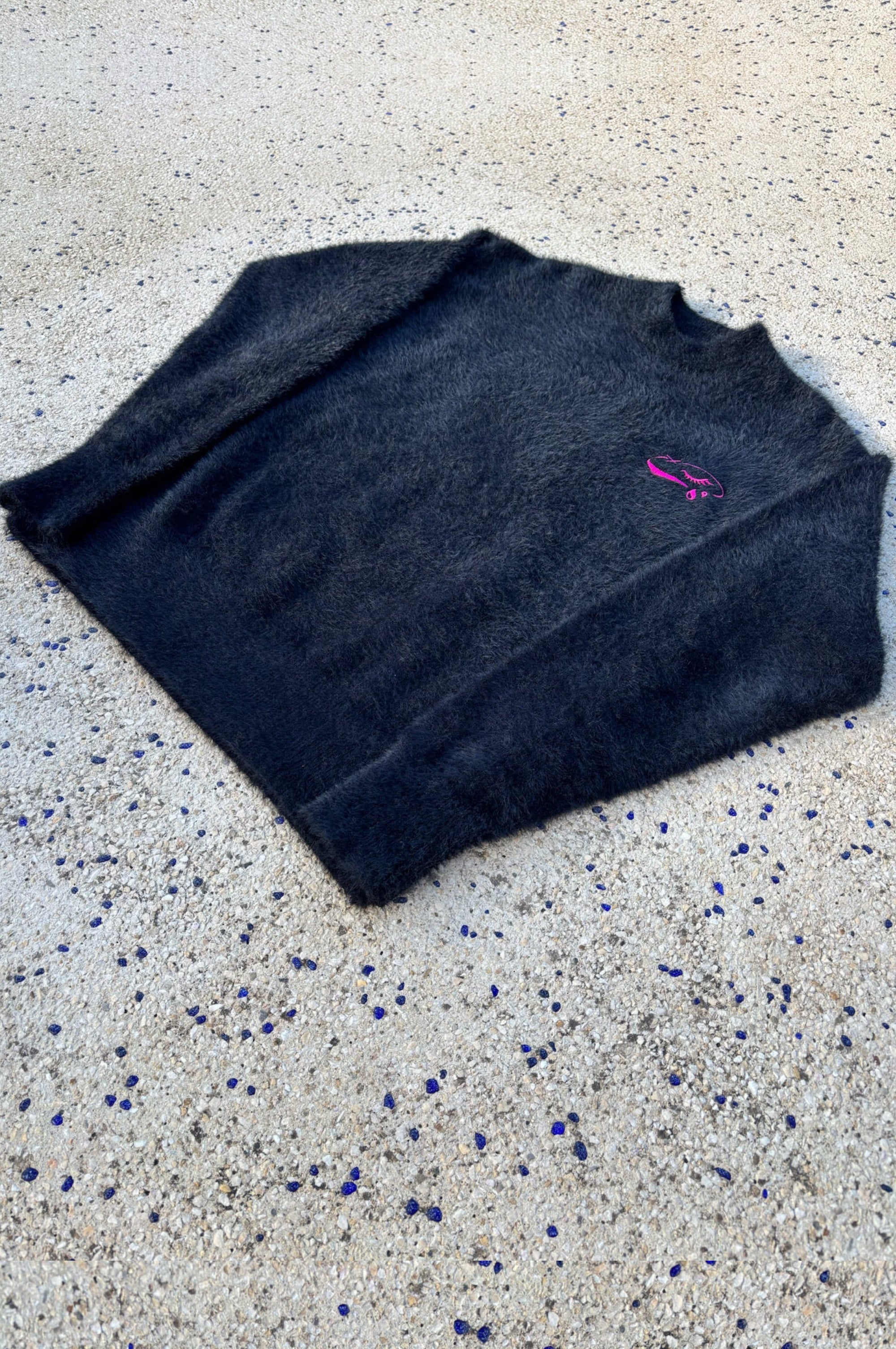FLUFFY KNITWEAR - BLACK